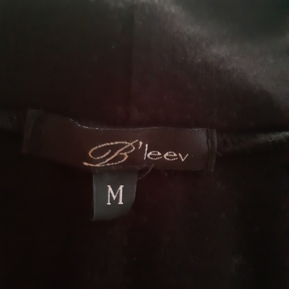 5/10$ B' Leev Women's sleevless blouse Size M - Picture 6 of 14